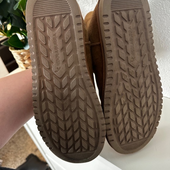 Ugg Boots size 10 - Picture 4 of 5